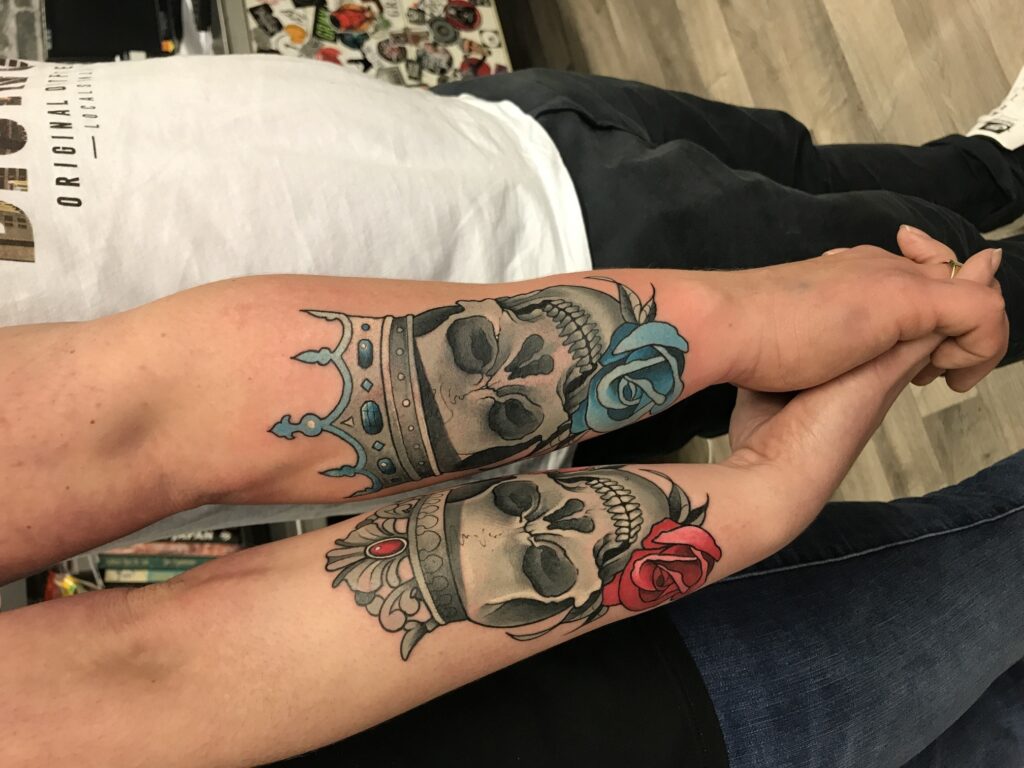 Neotraditional skull & roses tattoo